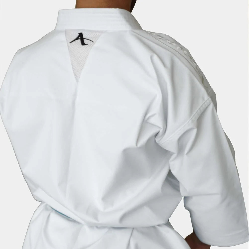Vista trasera del karategi de élite Arawaza Black Diamond homologado WKF para competiciones de kata