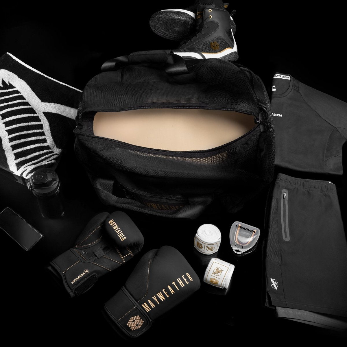 Amplia vista interior de la bolsa deportiva de malla Mayweather con forro de nailon