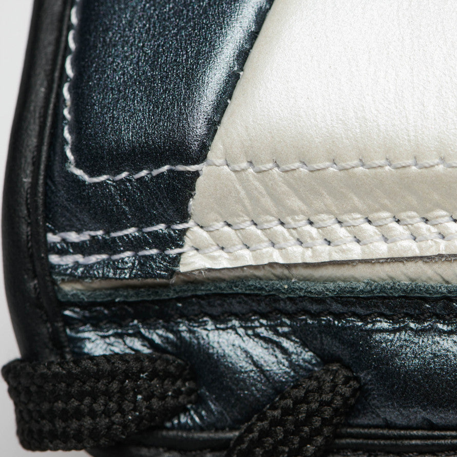 Leone Authentic Lace-Up Gloves