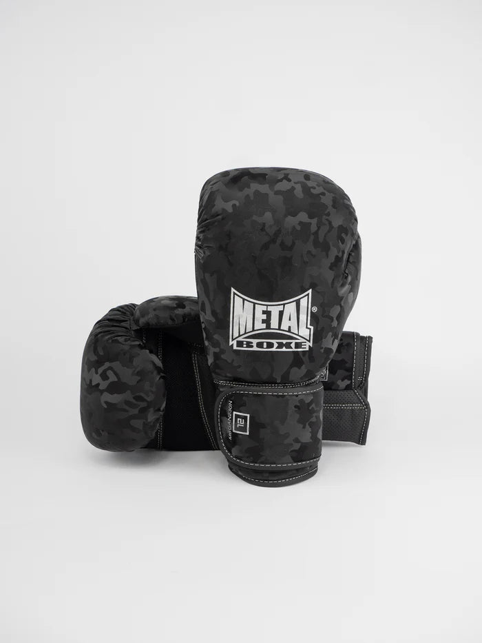 Vista frontale dei guantoni Metal Boxe Mirror neri in PU di alta qualità