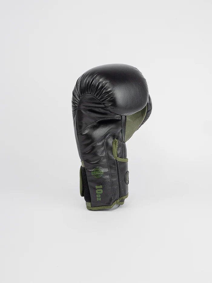 Vista interna das luvas profissionais pretas cáqui Omega Metal Boxing