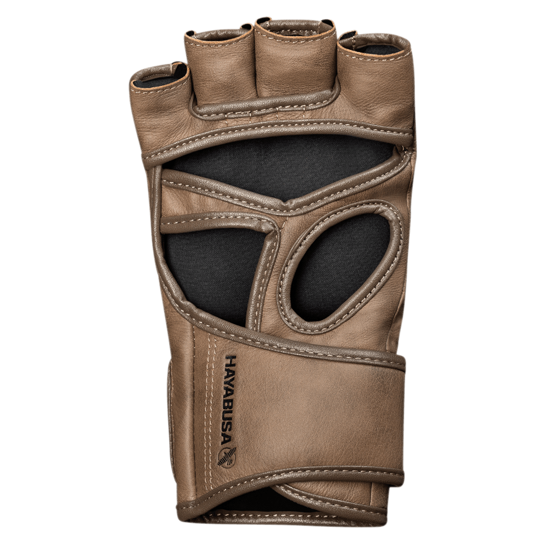 Tampilan tunggal sarung tangan Hayabusa T3 LX MMA, detail struktur kulit buatan tangan, dan desain ergonomis