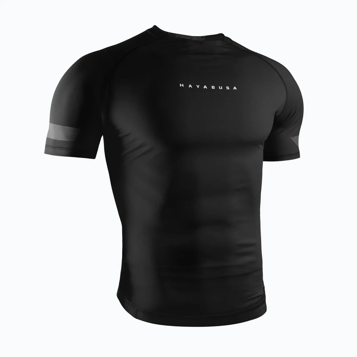 Vista frontal del licra Hayabusa Core negro de manga corta para MMA y BJJ.