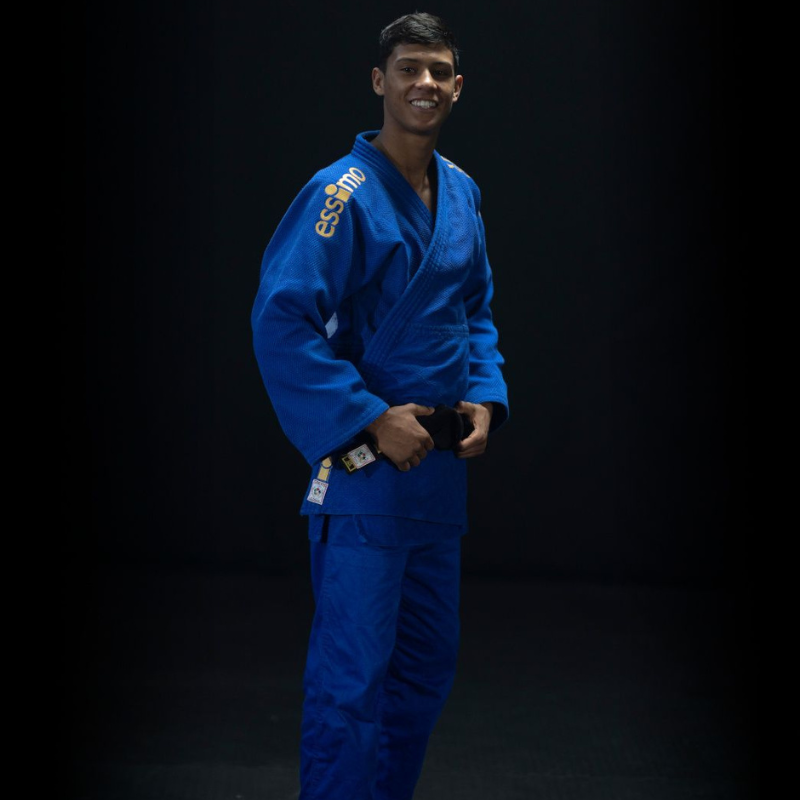 Judogi Essimo Oro APROBADO IJF Azul