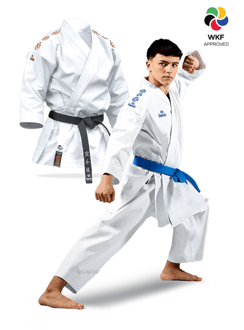 Karategi Daedo Kata Premier League WKF bílá s dvojitým pláštěm zepředu.