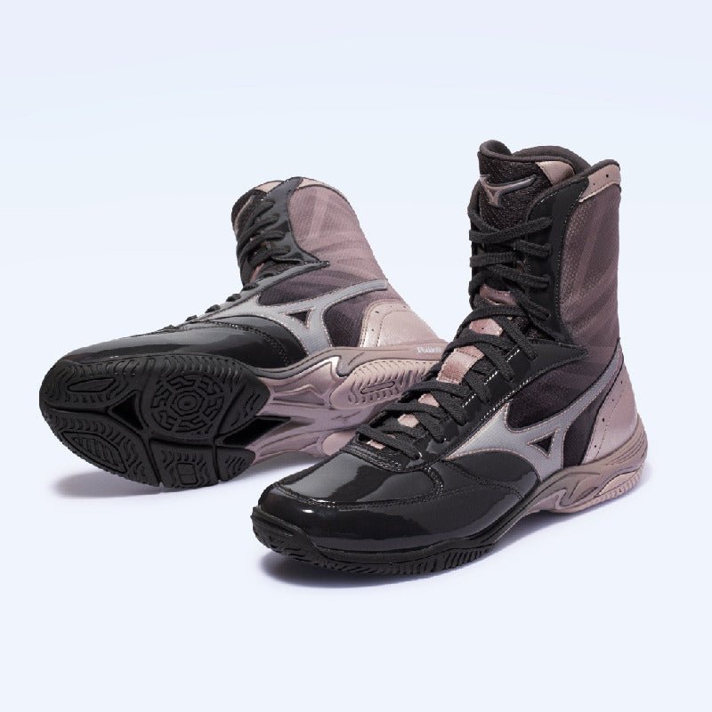 Zapatillas de boxeo Mizuno Wave Monster Naoya Inoue en color negro.