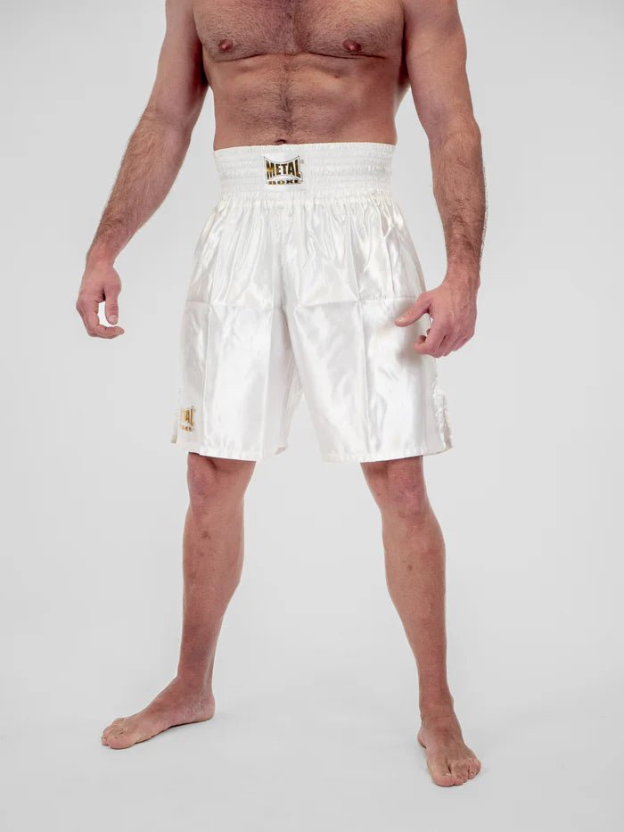 Vue de face short de boxe anglaise Metal Boxe Pro Line style élégant blanc et or