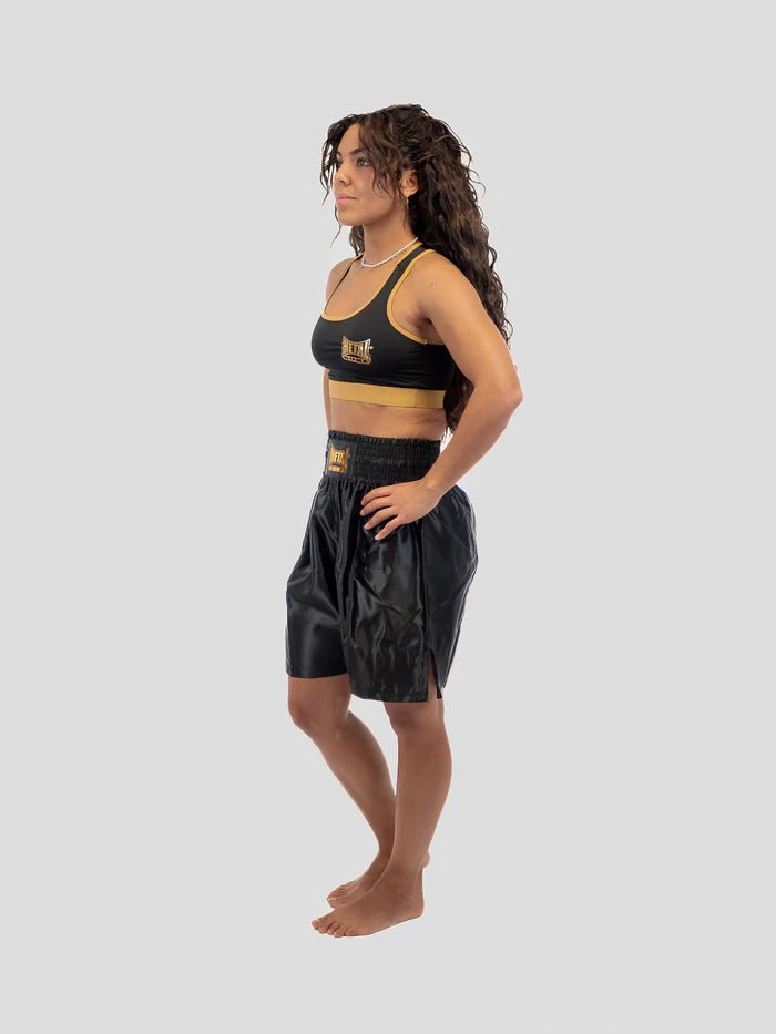 Détail de la taille élastiquée et du logo brodé du short noir Metal Boxe Pro Line