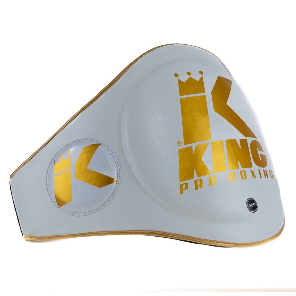 Vista lateral del cinturón King Pro Boxing Masters blanco que muestra la ergonomía para la movilidad