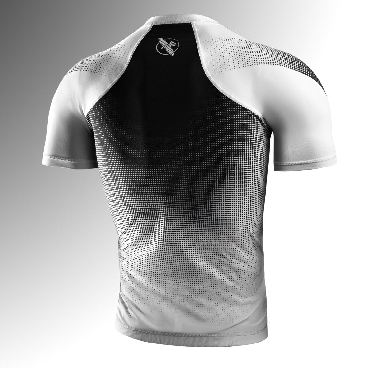 Vista trasera de la lycra blanca Hayabusa Pro Clasificado con mangas cortas y ajuste de compresión ergonómico