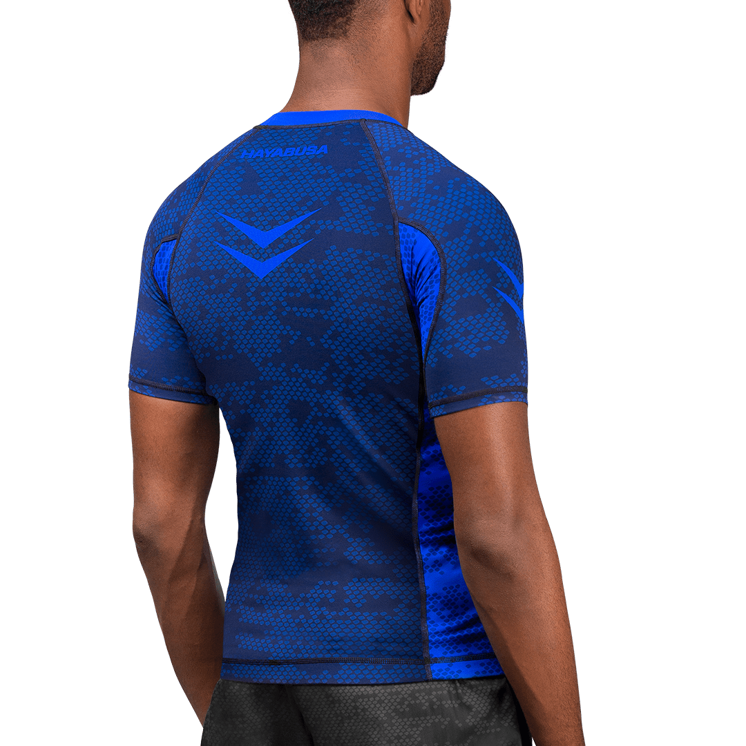 Vue arrière du rashguard bleu Hayabusa Ranked approuvé par l'IBJJF