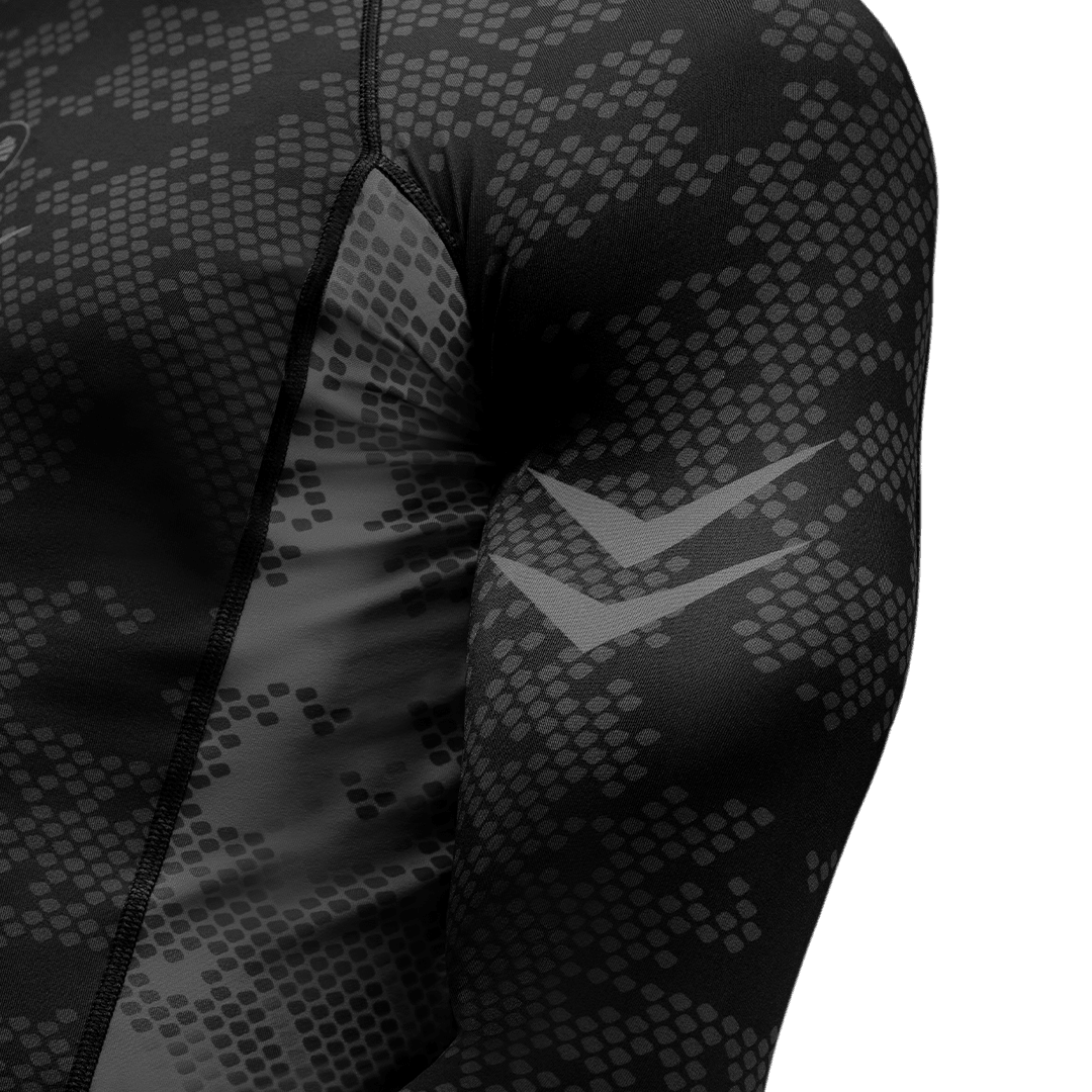 Primer plano del diseño del hombro del lycra negro Hayabusa Clasificado