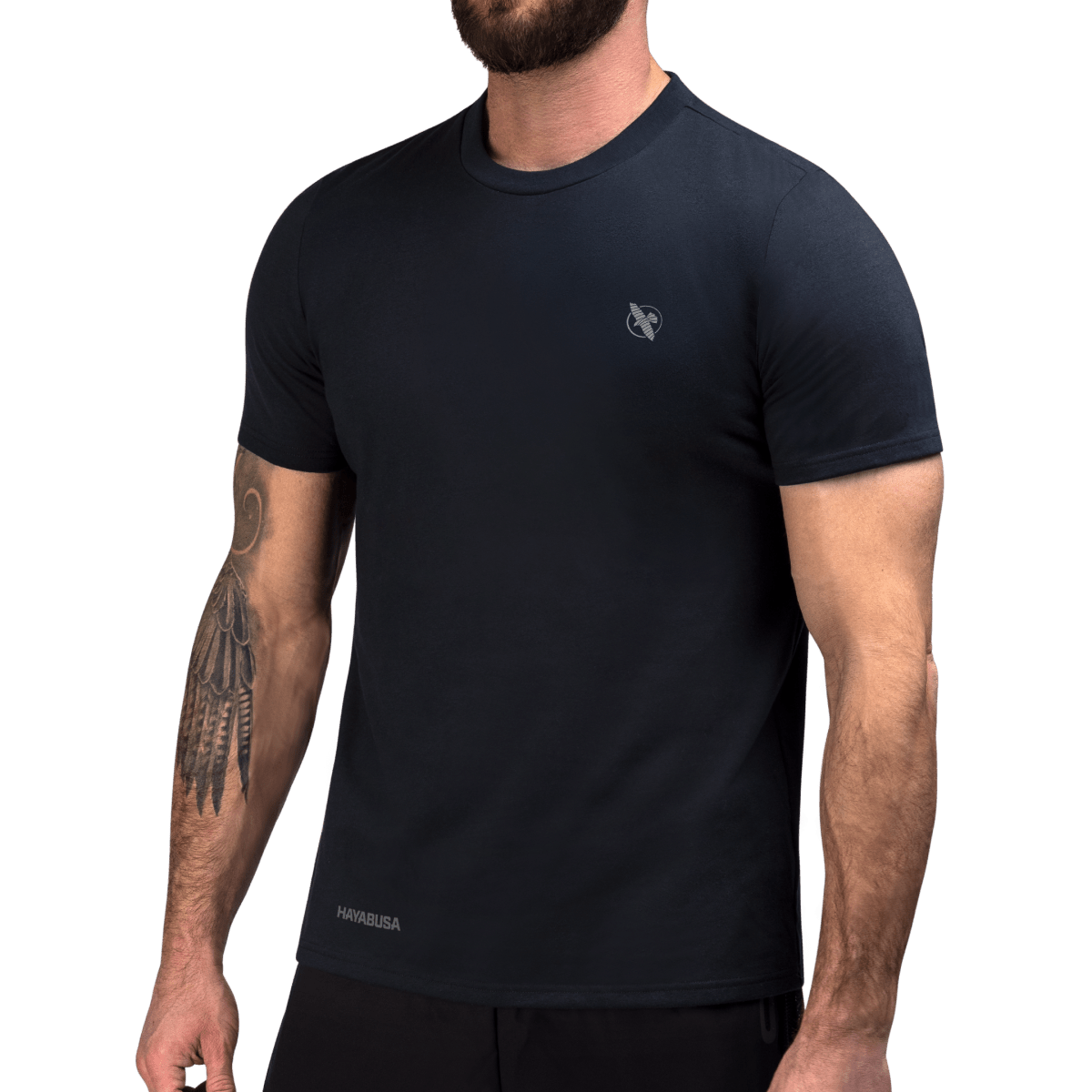 Vista frontal de la camiseta Hayabusa Essential azul medianoche con estampado de silicona mate