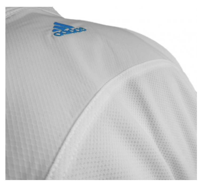 Karategi Adidas Adlight Primegreen con franjas azules