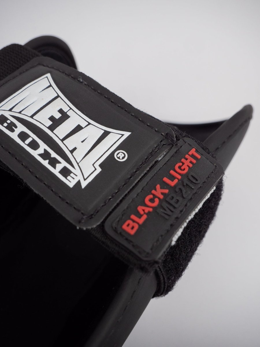Paratibia PRO con Parapiede Staccabile Nero – Versatilità e Protezione - Fight Club Store