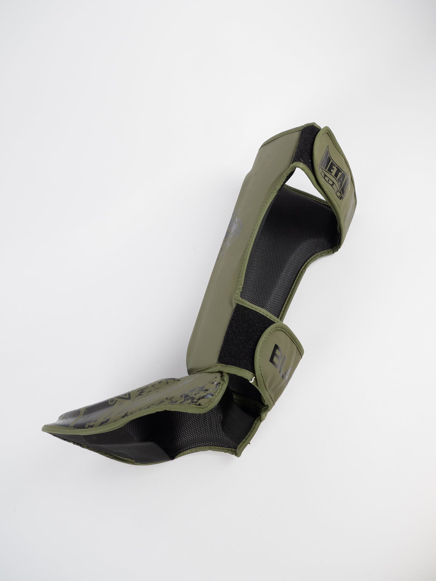 Espinillera con protector de pie Muay Thai Metal Boxe Blade