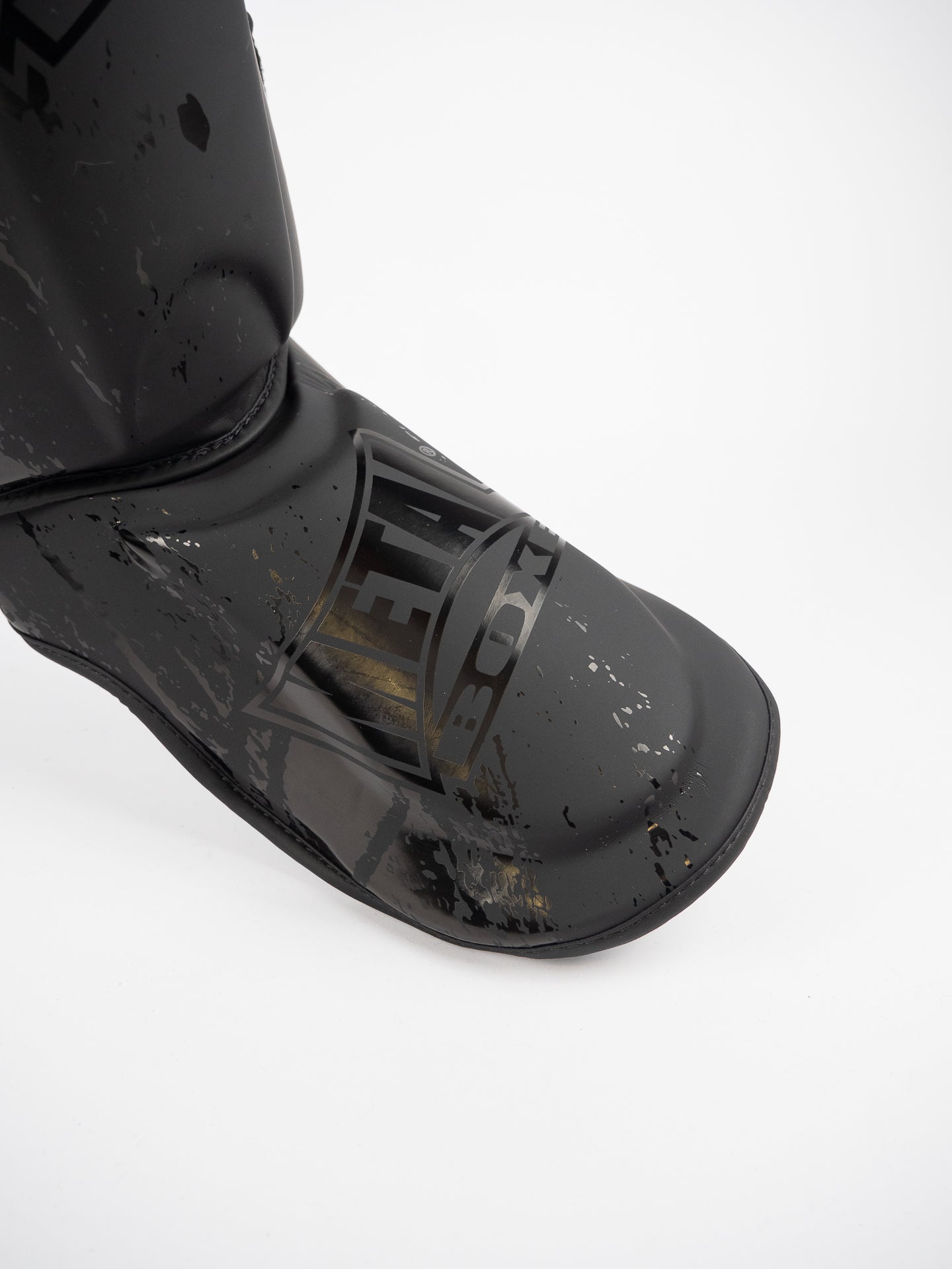 Espinillera con protector de pie Muay Thai Metal Boxe Blade