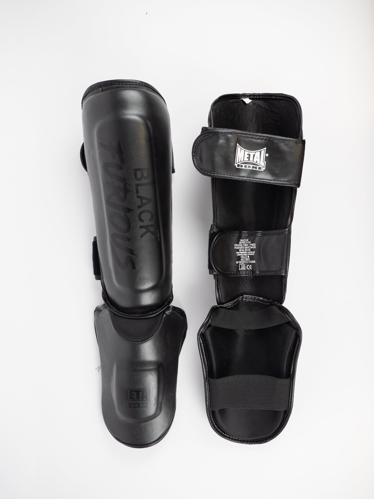 Espinillera Metal Boxe Furious Black – Ligereza y Protección