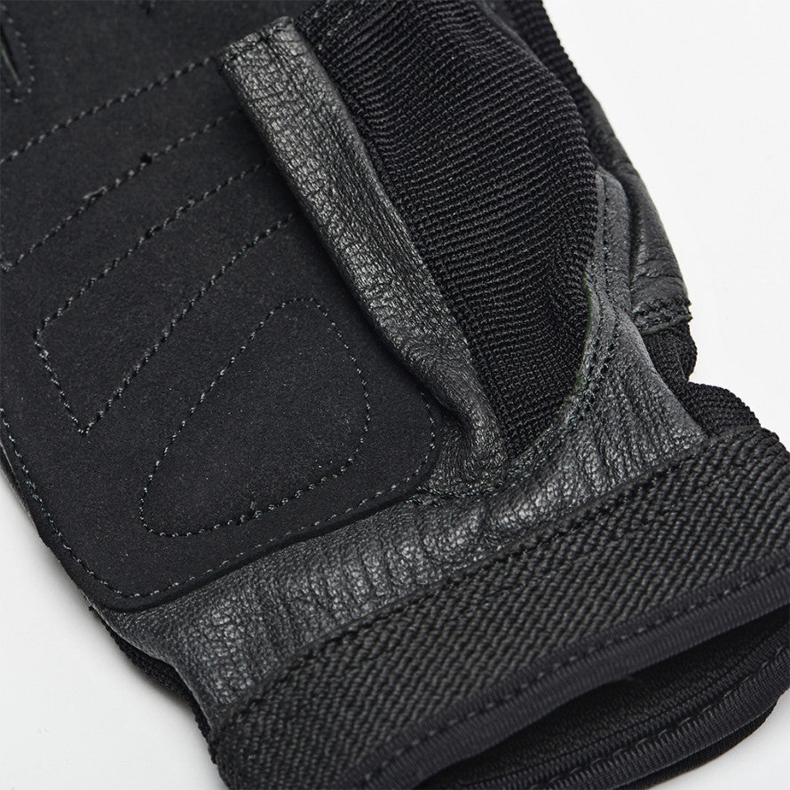 Guantes de gimnasio Leone