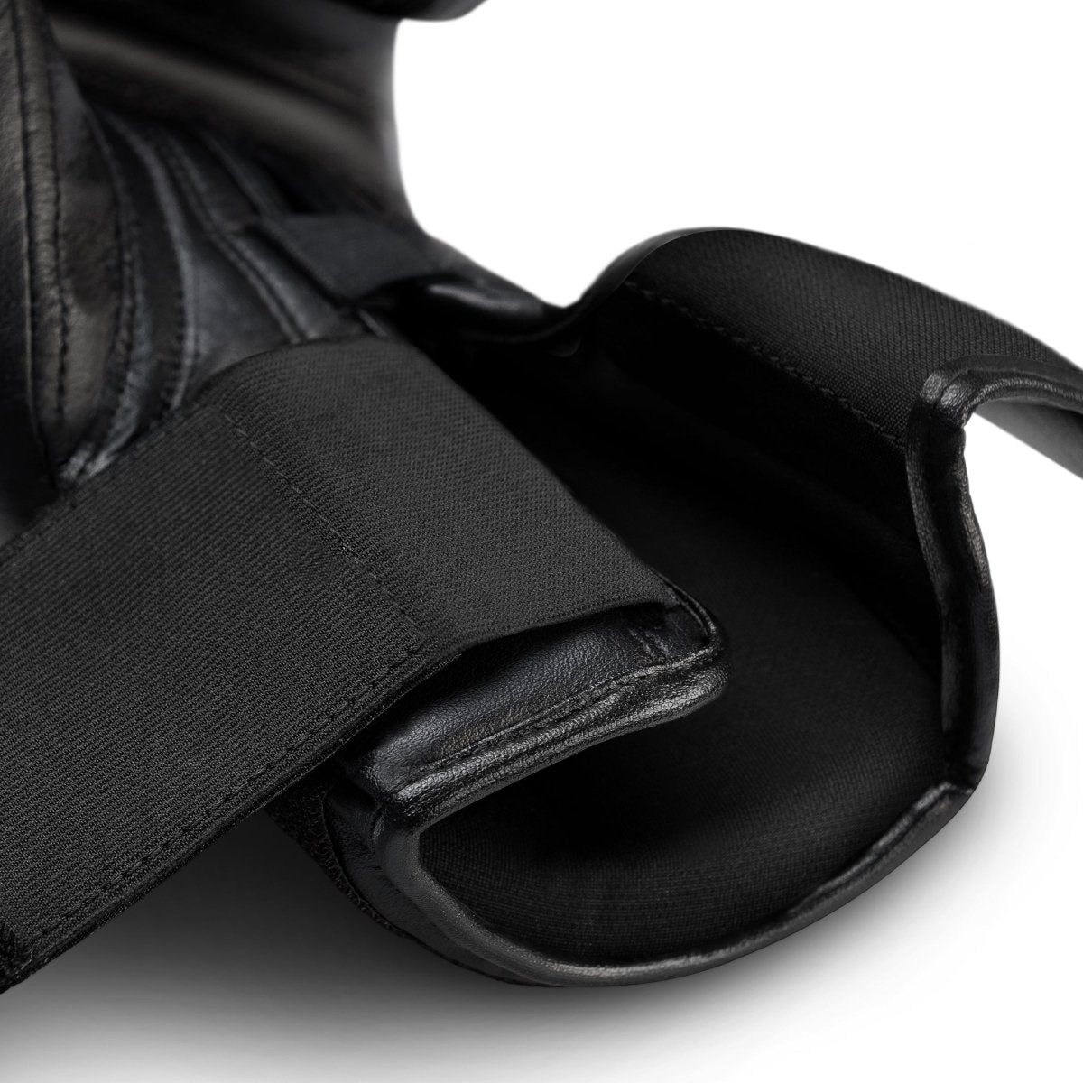 Detail of the Dual-X double strap closure system on the Marvel Punisher children's gloves