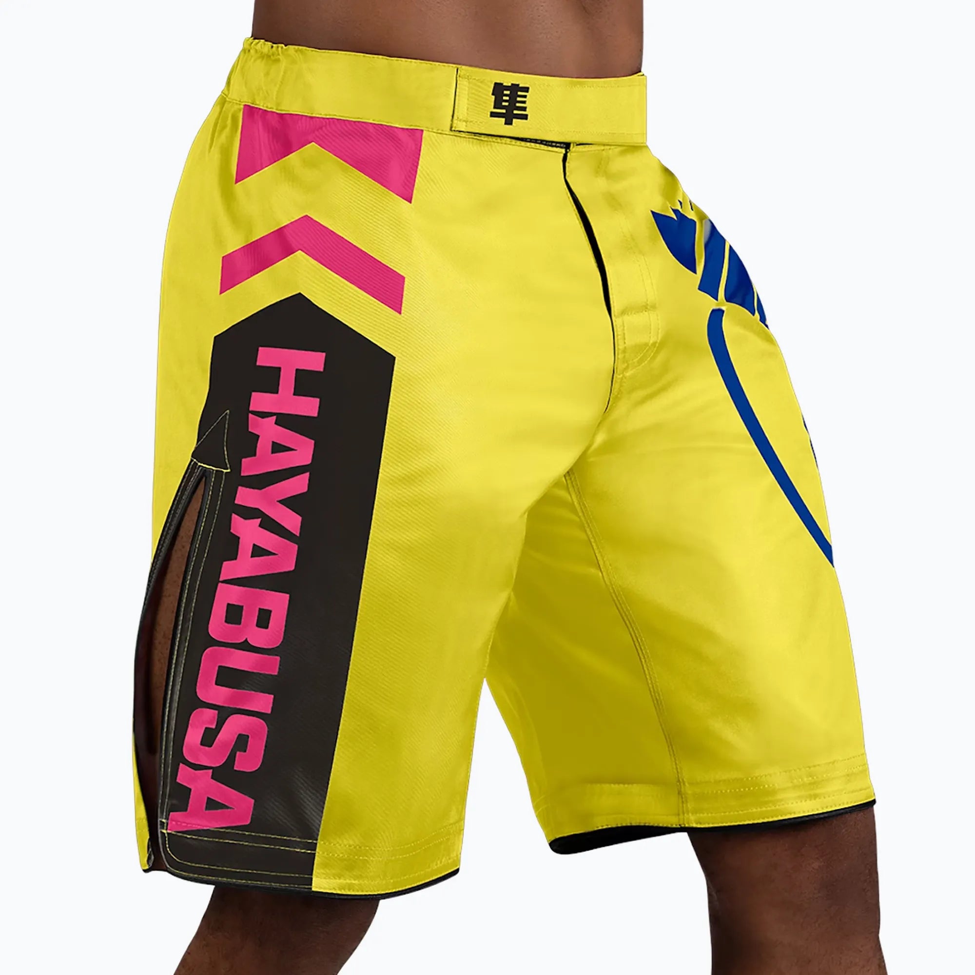 Particolare del tessuto anti-strappo dei pantaloncini Hayabusa Icon gialli.