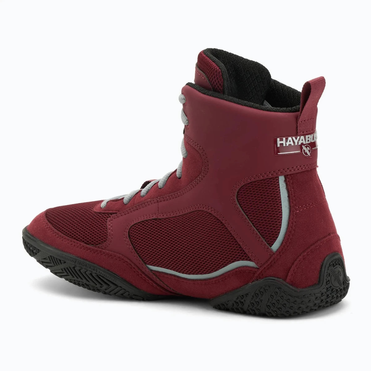 Boxerské boty Hayabusa Pro s ergonomickým bočním designem.