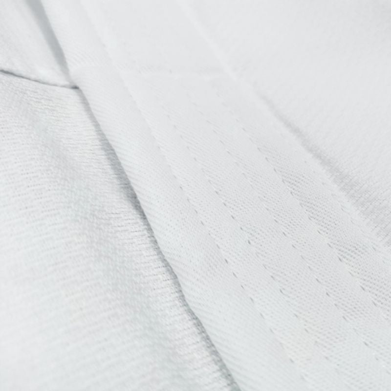 Judogi Adidas Homologado Fijlkam J250 con cinturón blanco