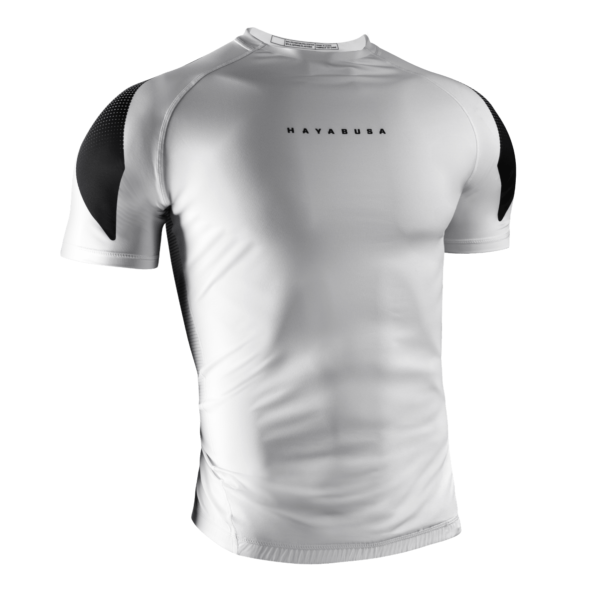 Vista frontal do rashguard de manga curta Hayabusa Pro classificado branco, design compatível com IBJJF para faixas brancas