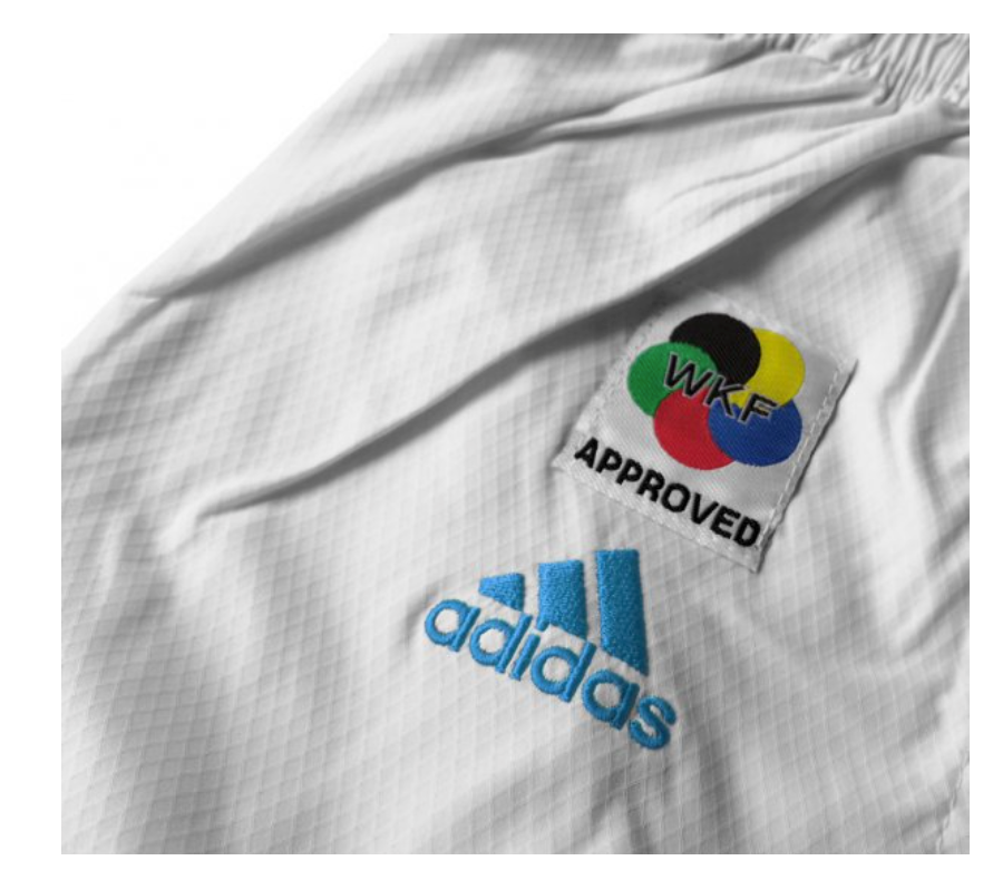 Karategi Adidas Adlight Primegreen con franjas azules